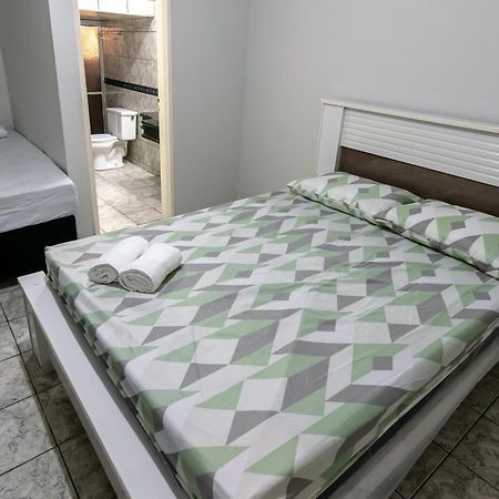 Pousada Roosevelt Suite 01 - Pousada Central Prox Rodoviaria E Dist Industrial 우베를란디아 외부 사진